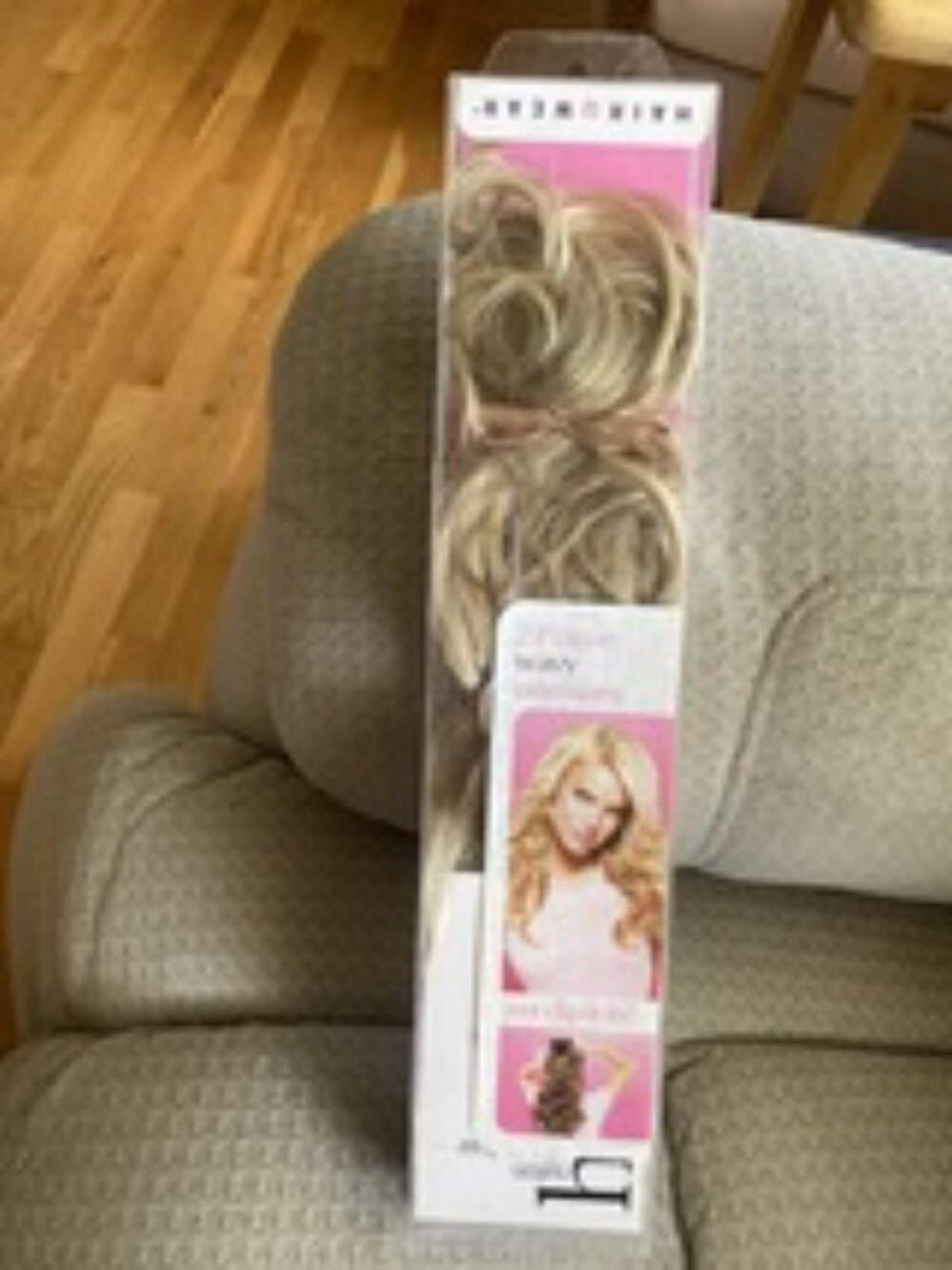Jessica Simpson HairDo 23" Wavy Clip In Hair Extensions Ken Paves Golden Wheat